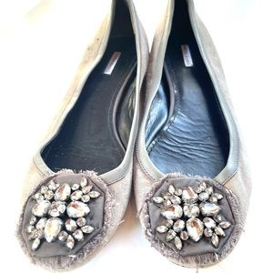 Vera Wang Grey suede bejeweled ballet flat size 8